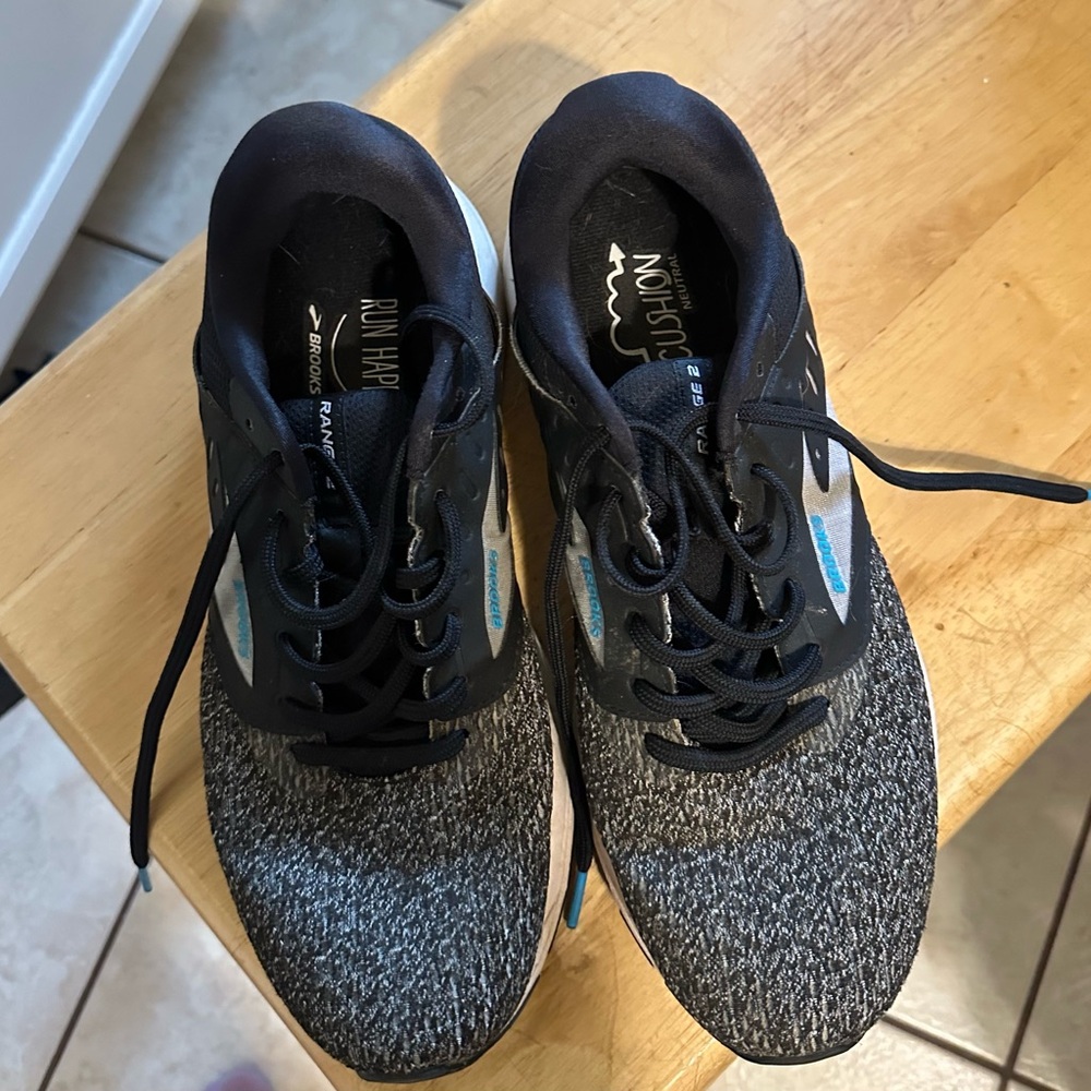 Brooks women’s running shoes
